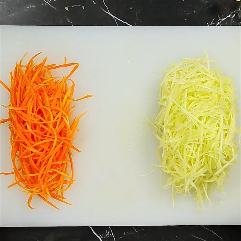 Step 1 Prepare ingredients for Mango Salad with Dried Beef