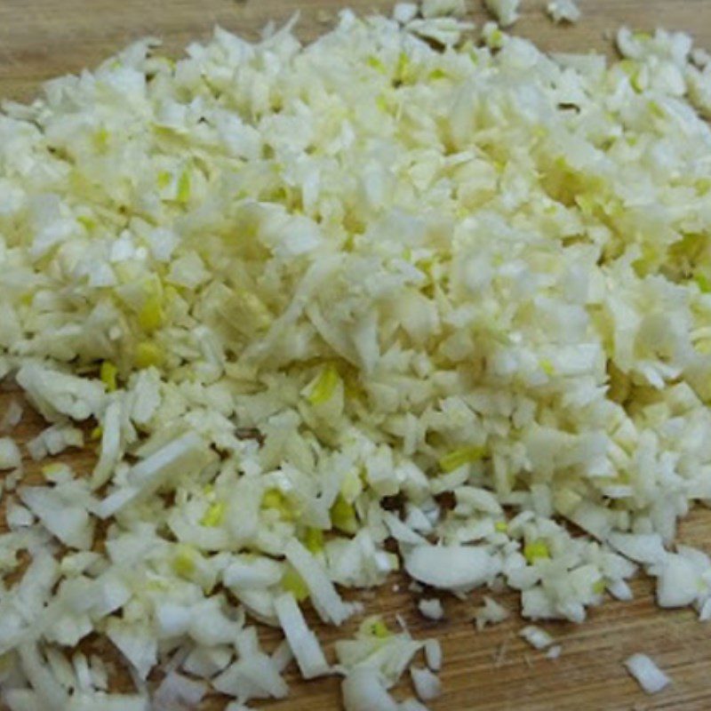 Step 1 Prepare the ingredients for stir-fried eggplant with soy sauce