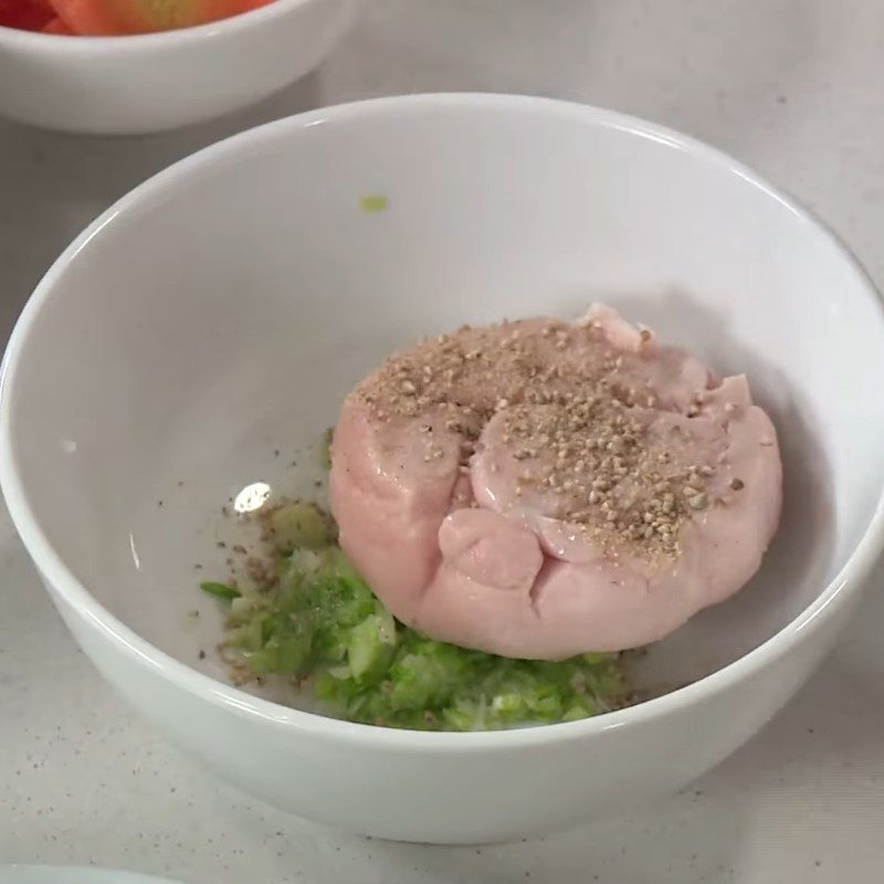 Step 1 Prepare the ingredients for cauliflower soup with fish balls