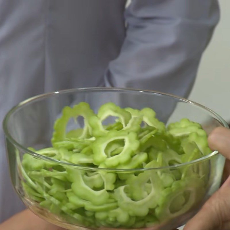 Step 1 Prepare the ingredients for Vegetarian Bitter Melon Salad