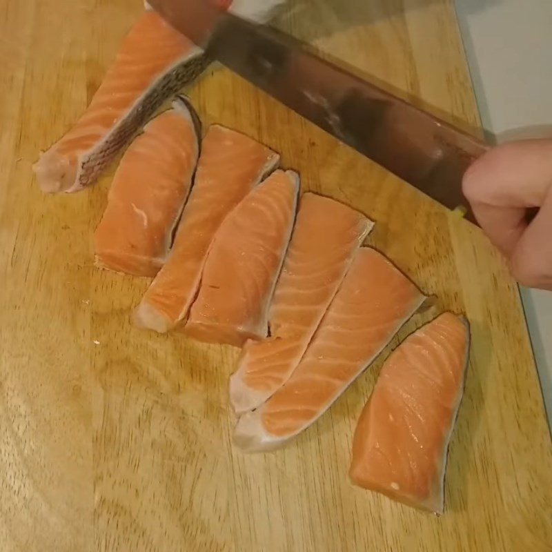 Step 1 Prepare the ingredients for Grilled Salmon with Soy Sauce