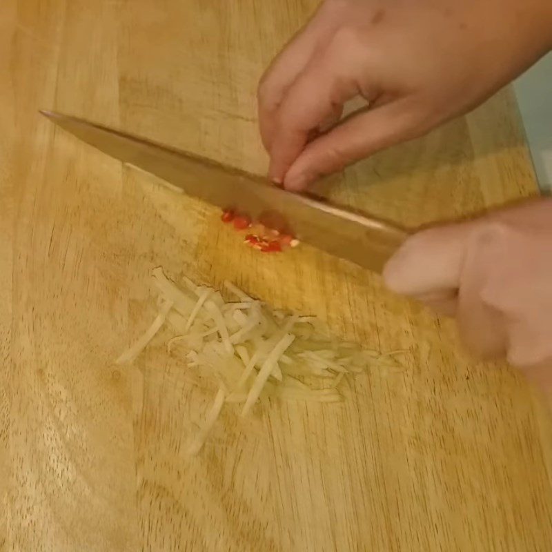 Step 1 Prepare the ingredients for Grilled Salmon with Soy Sauce