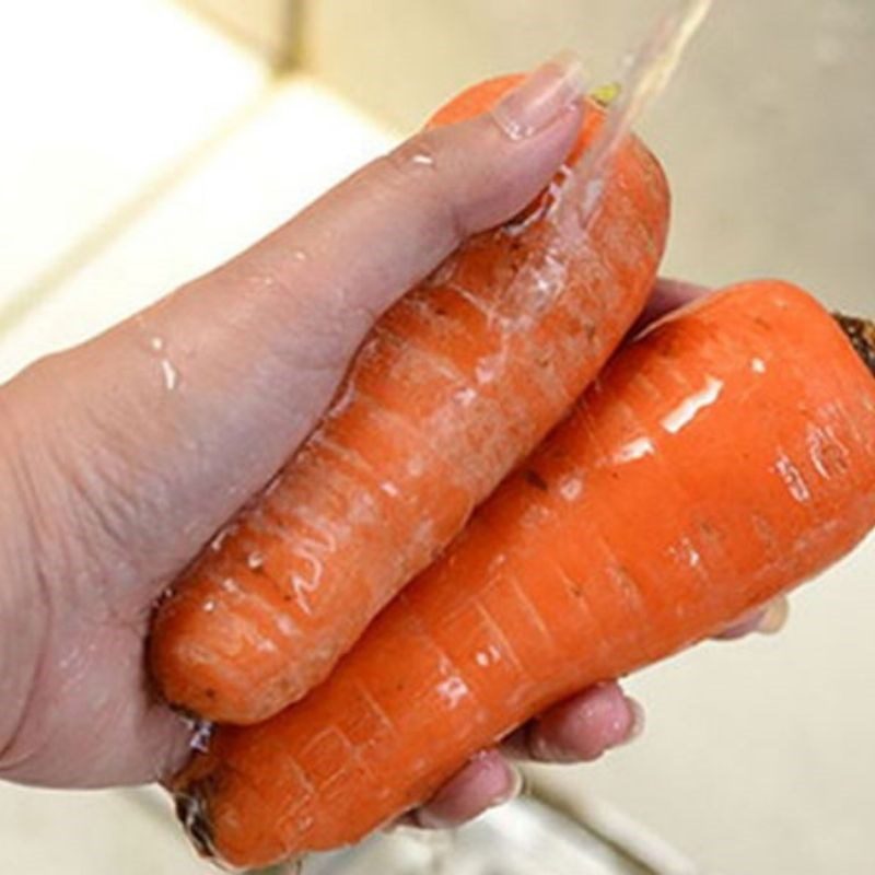 Step 1 Prepare the ingredients for Sweet Potato Carrot Juice