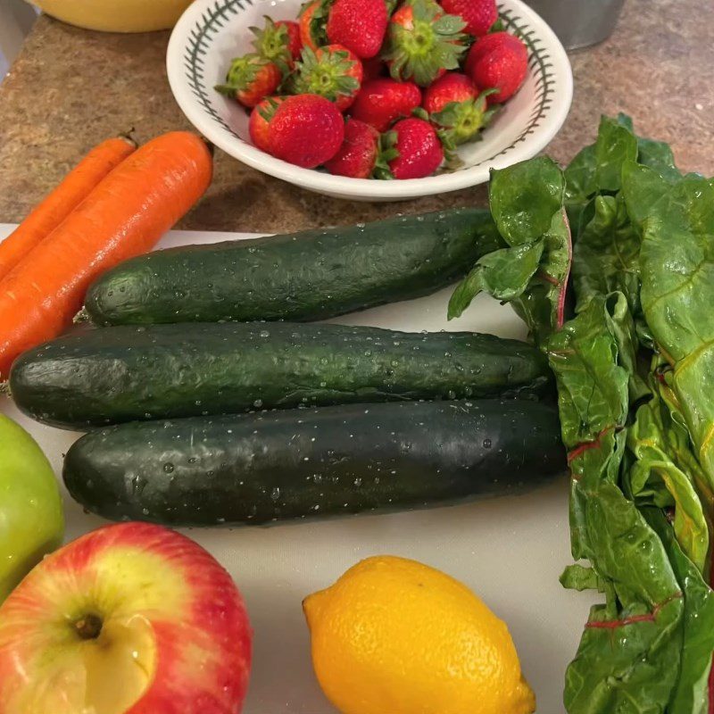 Step 1 Prepare the ingredients for Rainbow chard carrot apple juice