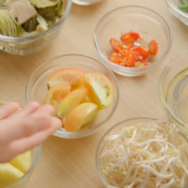 Step 1 Prepare ingredients for Pickled Melon Soup with Shrimp