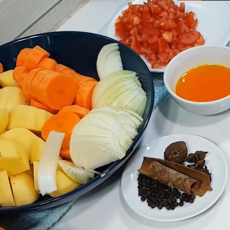 Step 1 Prepare ingredients for braised beef with potatoes