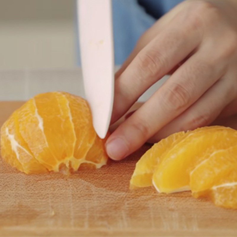 Step 1 Prepare the ingredients for Orange Jelly Milk Tea