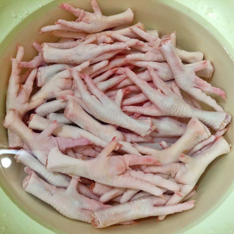 Step 1 Prepare the Ingredients for Stewed Chicken Feet with Peanuts and Cucumbers