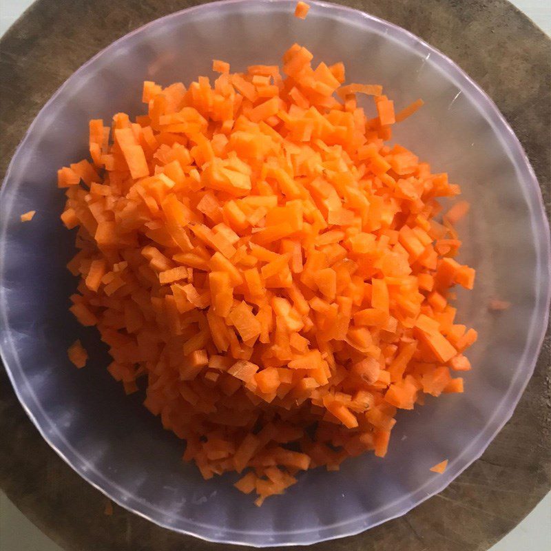 Step 1 Preparing ingredients for Carrot Omelet