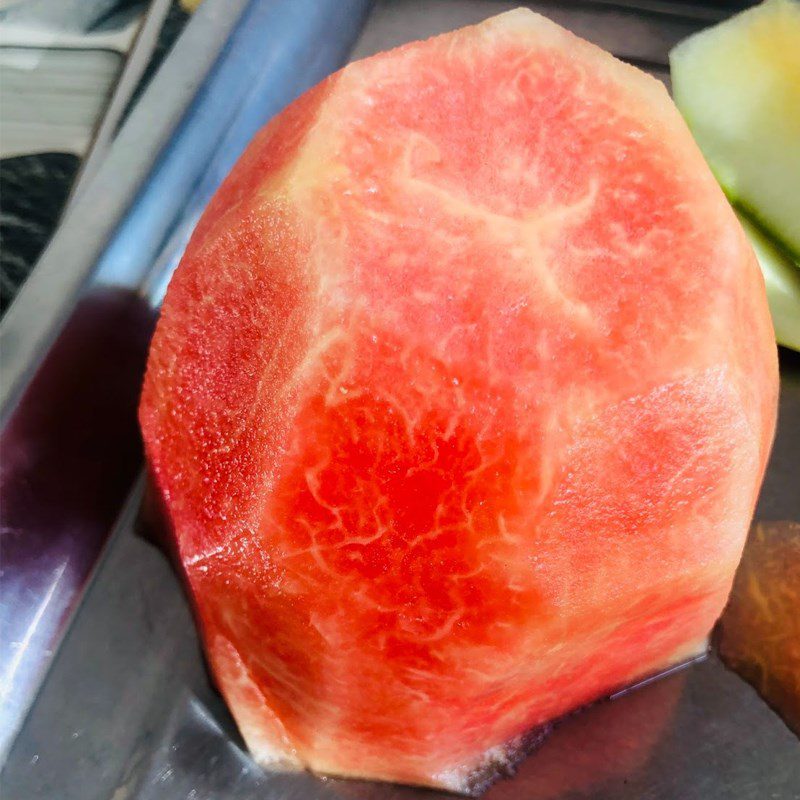 Step 1 Prepare the ingredients for Watermelon Apple Juice