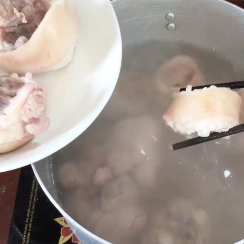 Step 1 Preparing the ingredients for Pork leg with soursop