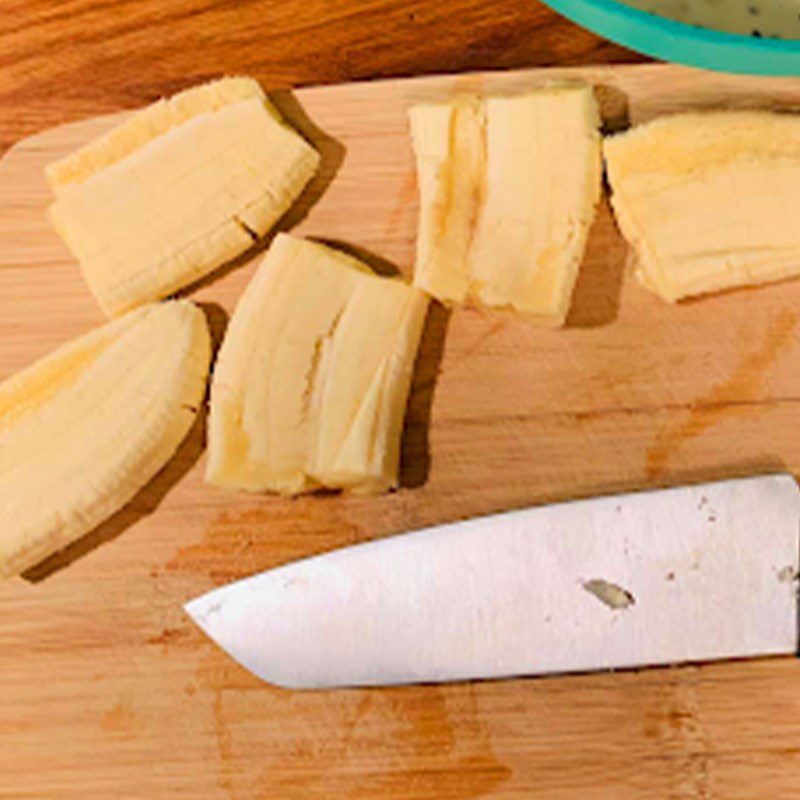 Step 1 Prepare the ingredients for Fried Banana Cake with Sesame using Mixed Flour