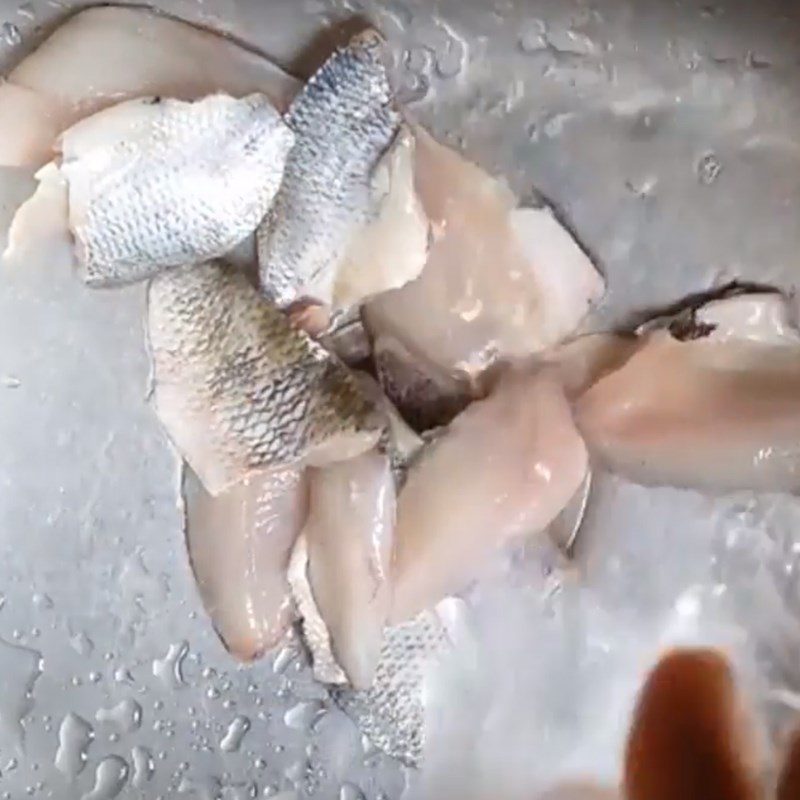 Step 1 Prepare the ingredients Grilled Tilapia with Betel Leaves