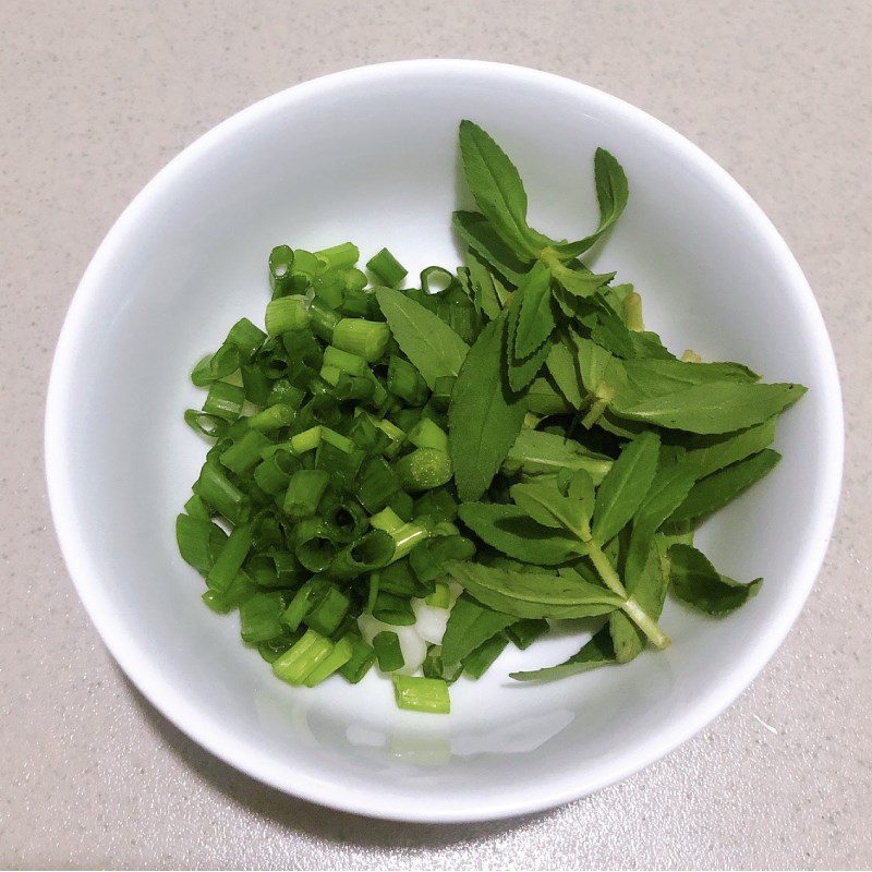 Step 1 Prepare ingredients for Mung Bean Soup with Ground Pork