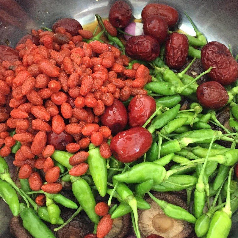 Step 2 Prepare the ingredients for spicy chicken hotpot (recipe shared by users)