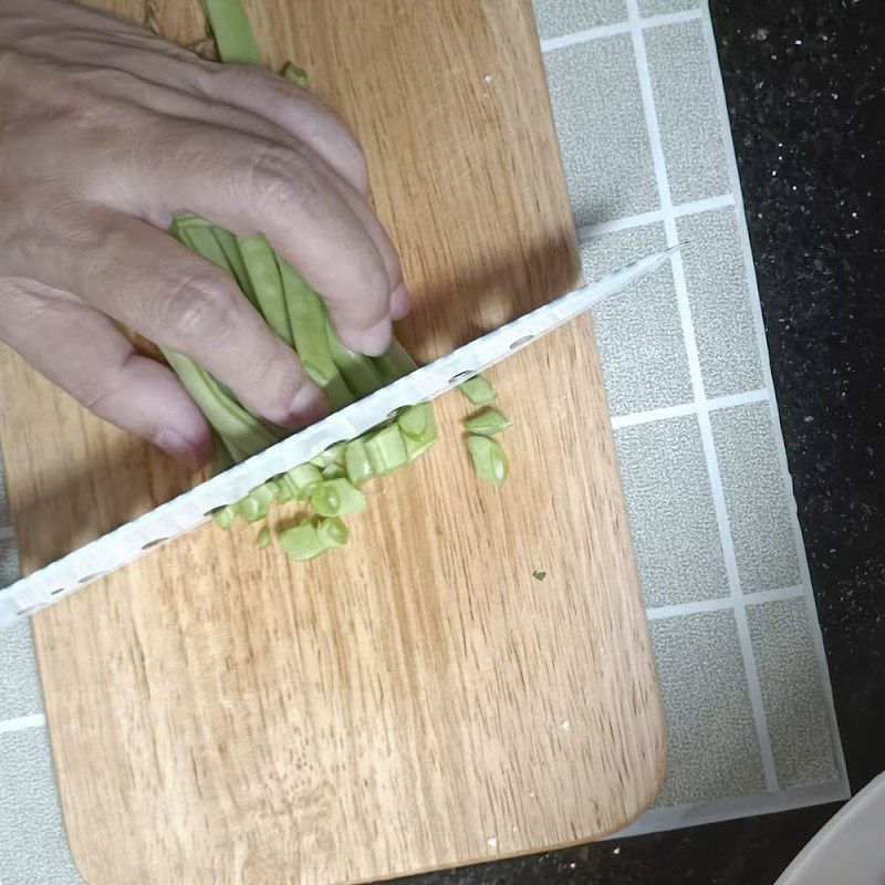 Step 1 Prepare the ingredients for Vegetarian Szechuan Tofu