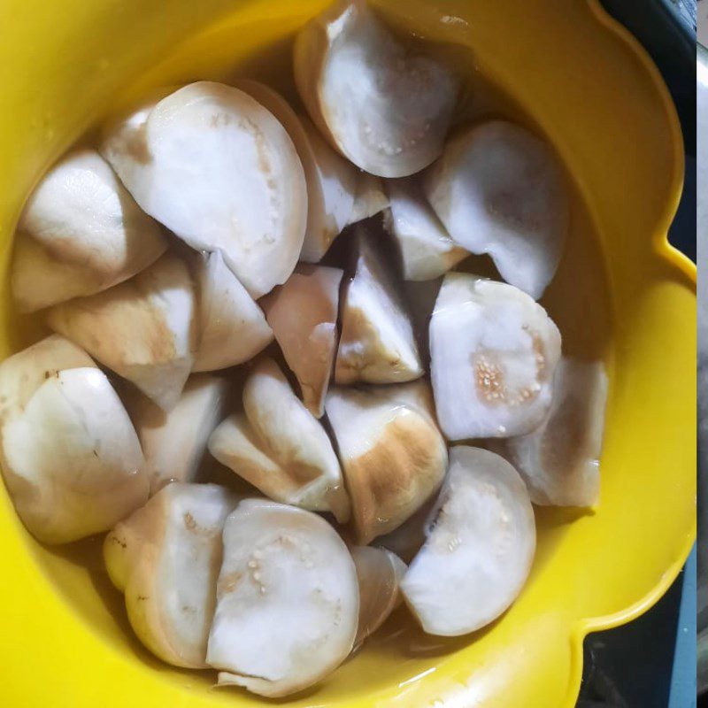 Step 1 Prepare the ingredients for Stir-fried White Eggplant