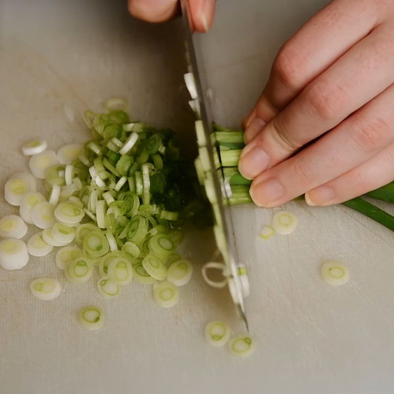 Step 1 Prepare the ingredients for egg soup