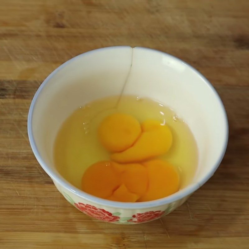 Step 1 Prepare the ingredients for Seaweed Egg Soup