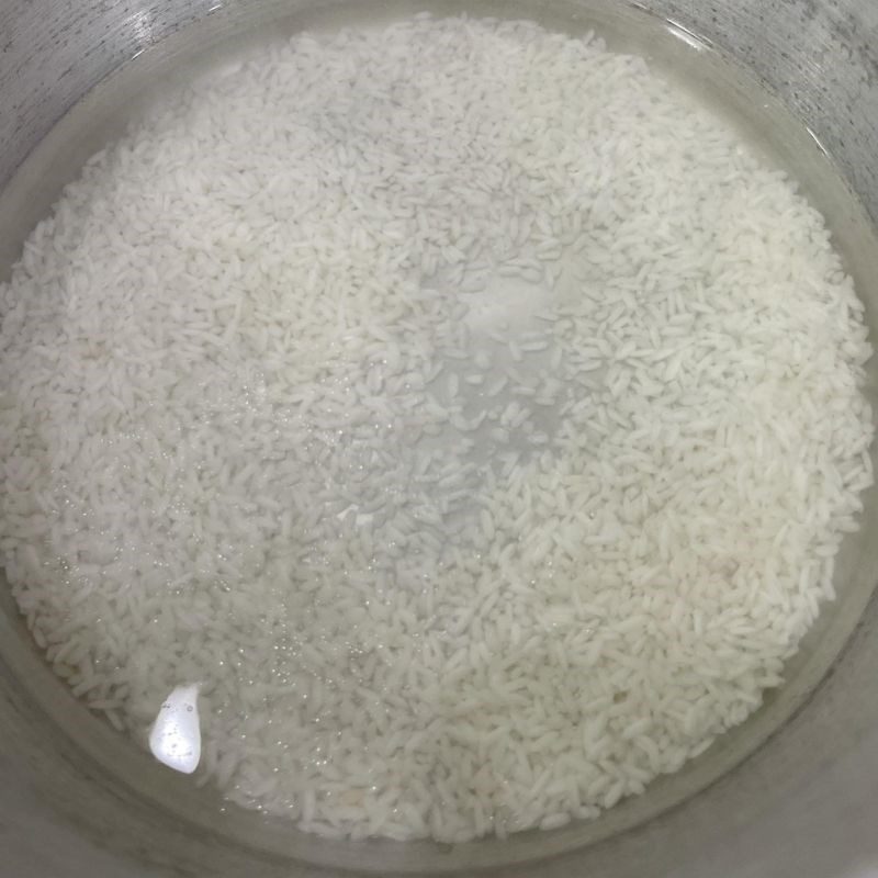 Step 1 Prepare the ingredients for minced pork rib porridge