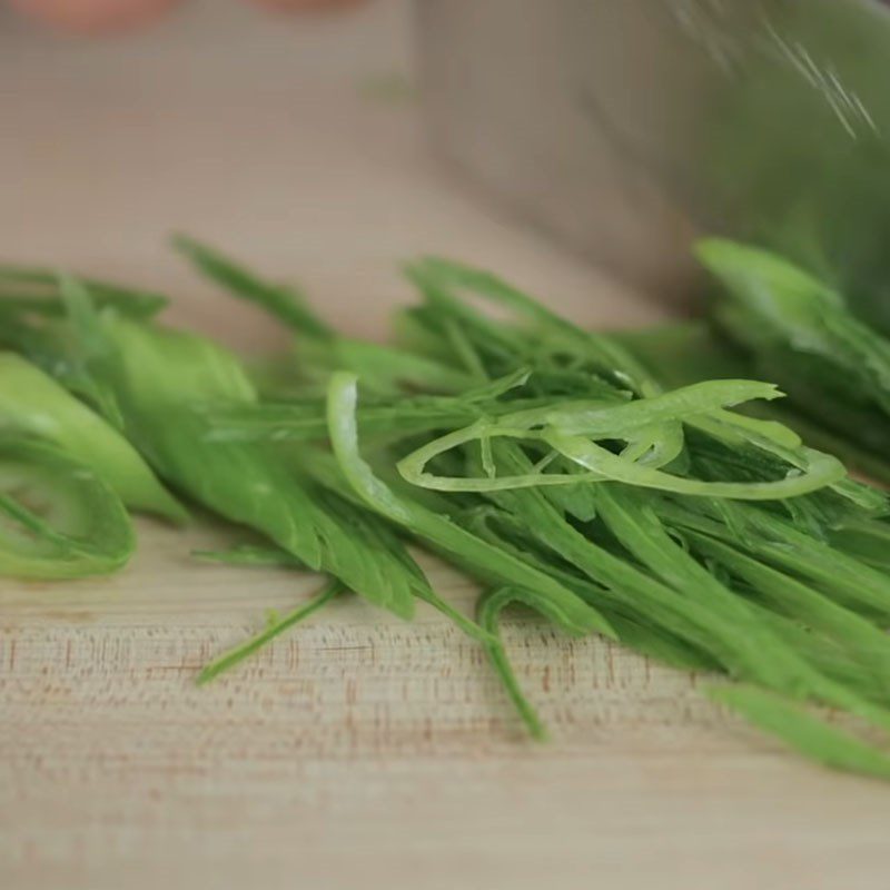 Step 1 Prepare the ingredients for Kitsune Udon