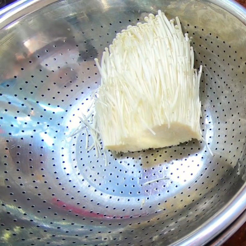 Step 1 Prepare the ingredients for Grilled Beef Roll with Enoki Mushroom