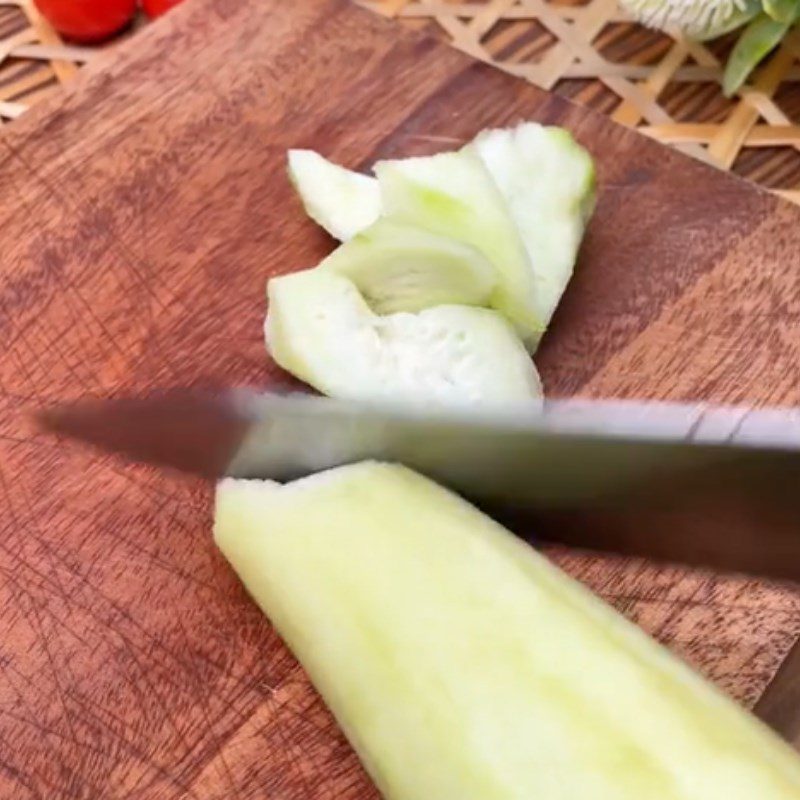 Step 1 Prepare the ingredients for Stir-fried Chicken Gizzards with Loofah (Recipe shared from Tiktok Cooking with TasteVN)