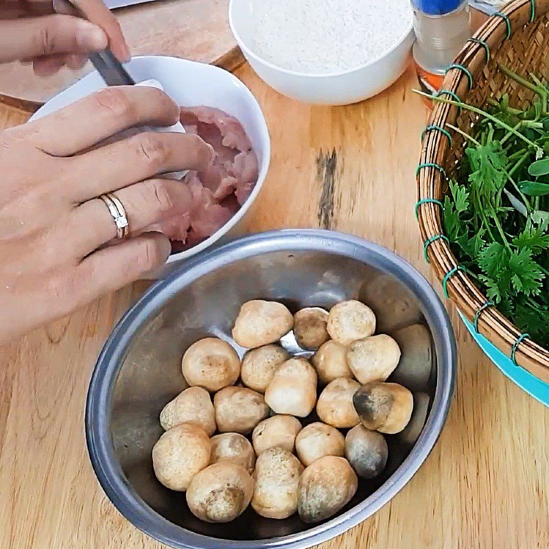 Step 1 Prepare the ingredients for Fish Cake Porridge