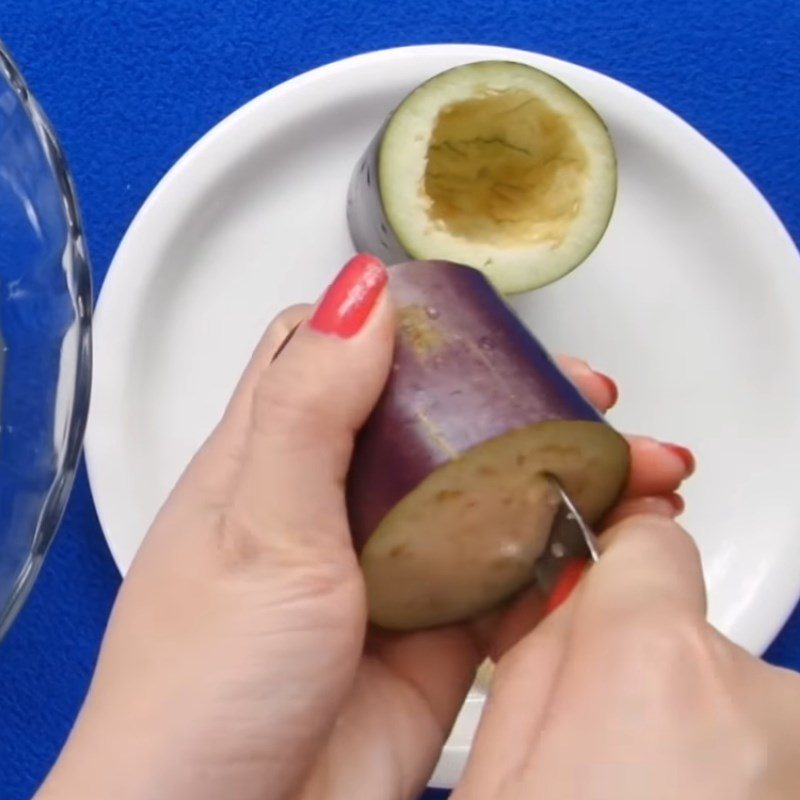 Step 1 Prepare the ingredients Stuffed eggplant with minced meat steamed with scallion oil