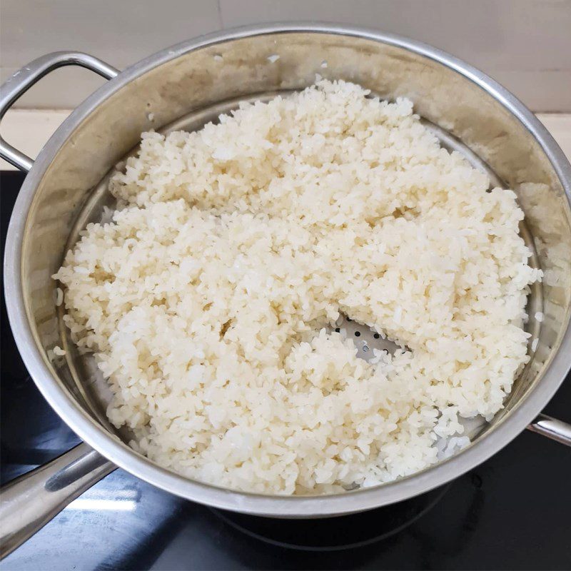 Step 1 Prepare the ingredients for Mango Sticky Rice (recipe shared by a user)