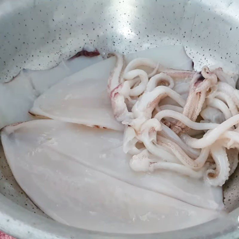 Step 1 Prepare Ingredients for Grilled Squid with Fermented Bean Paste