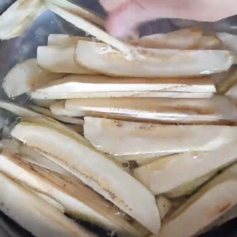 Step 1 Preparation of Ingredients for Beef Salad with Dried Shrimp