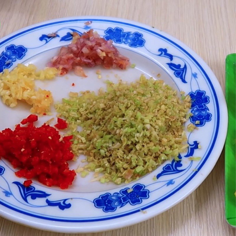 Step 1 Prepare the Ingredients for Dipping Sauce with Shrimp Paste, Lemongrass, and Lime