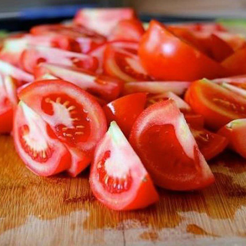 Step 1 Prepare the ingredients for Tomato Juice with Celery and Onion without a machine