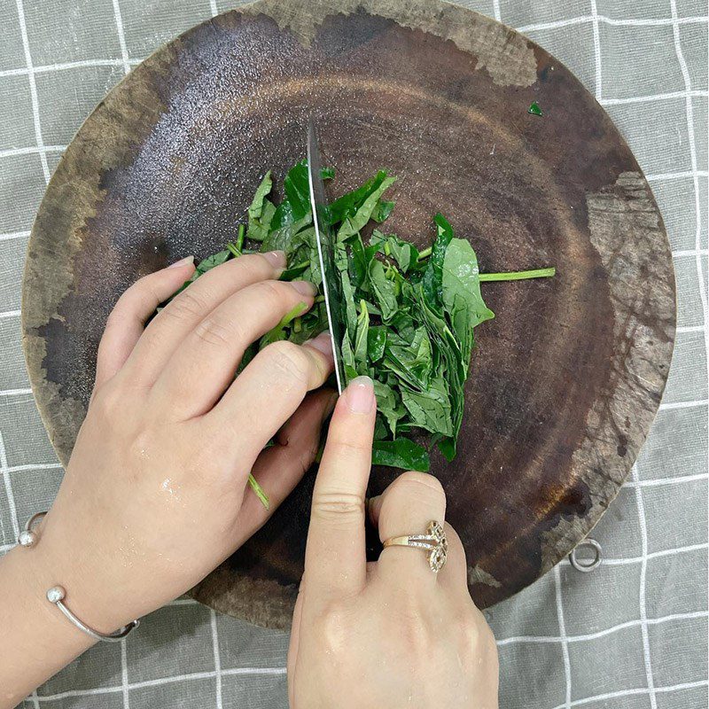 Step 2 Prepare other ingredients Oyster soup with betel leaves