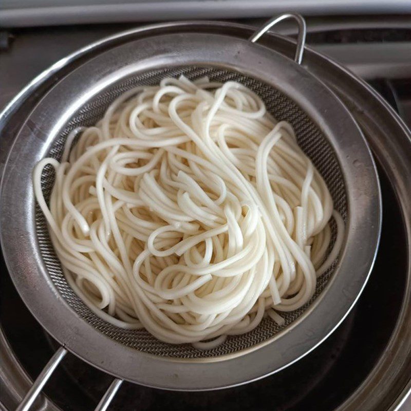 Step 2 Prepare other ingredients Cream cheese beef mushroom pasta