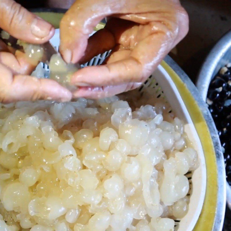 Step 1 Prepare Longan Cinnamon Jam