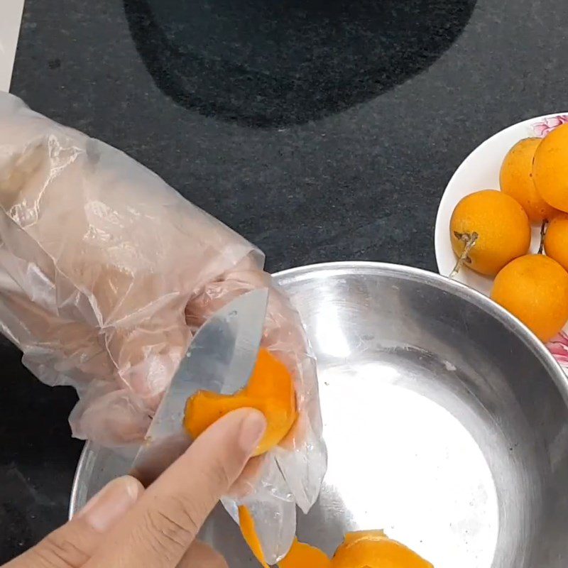 Step 1 Prepare the thanh tra fruit for thanh tra smoothie