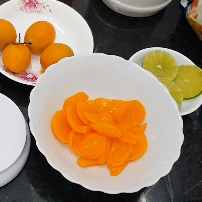 Step 1 Prepare the thanh tra fruit for thanh tra smoothie