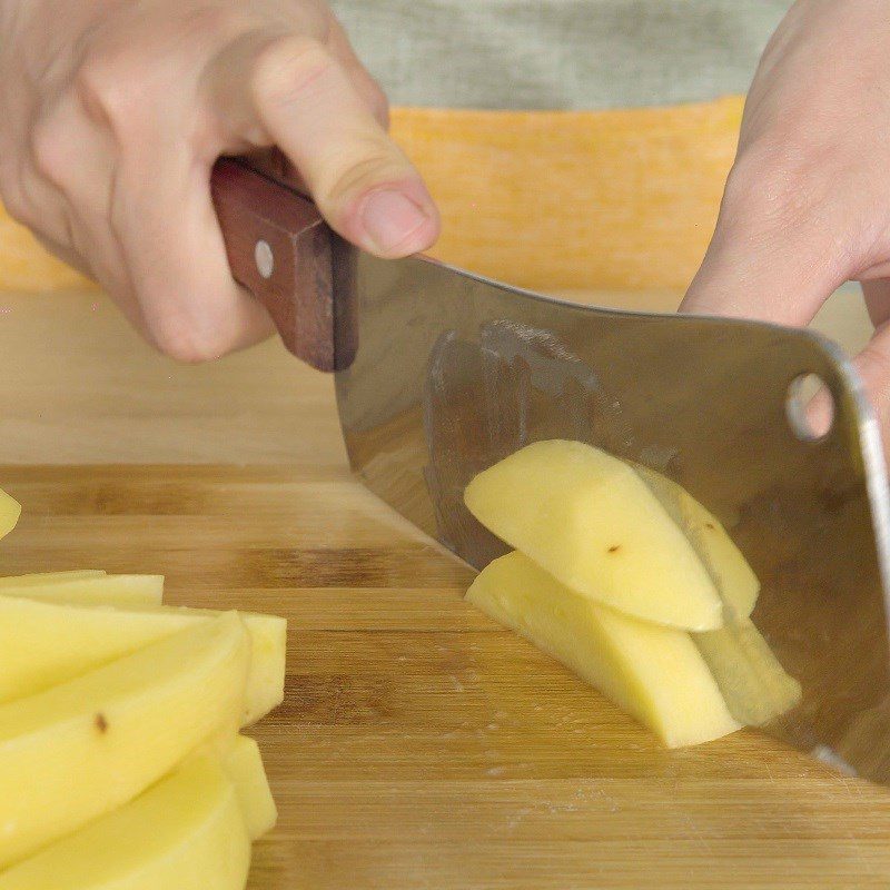 Step 2 Prepare vegetables with melted cheese sauce and side dish