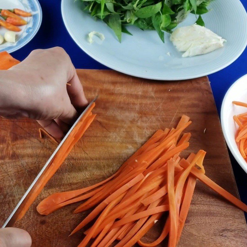 Step 1 Prepare the vegetables for Pickled Cabbage