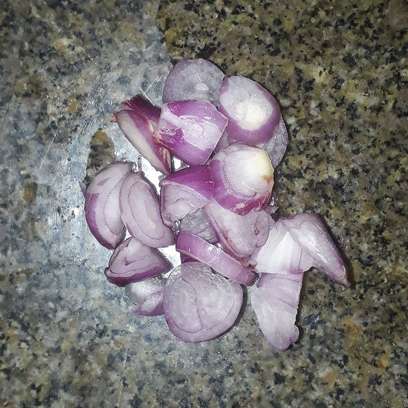Step 1 Prepare vegetables and fruits for Quail eggs with gourd