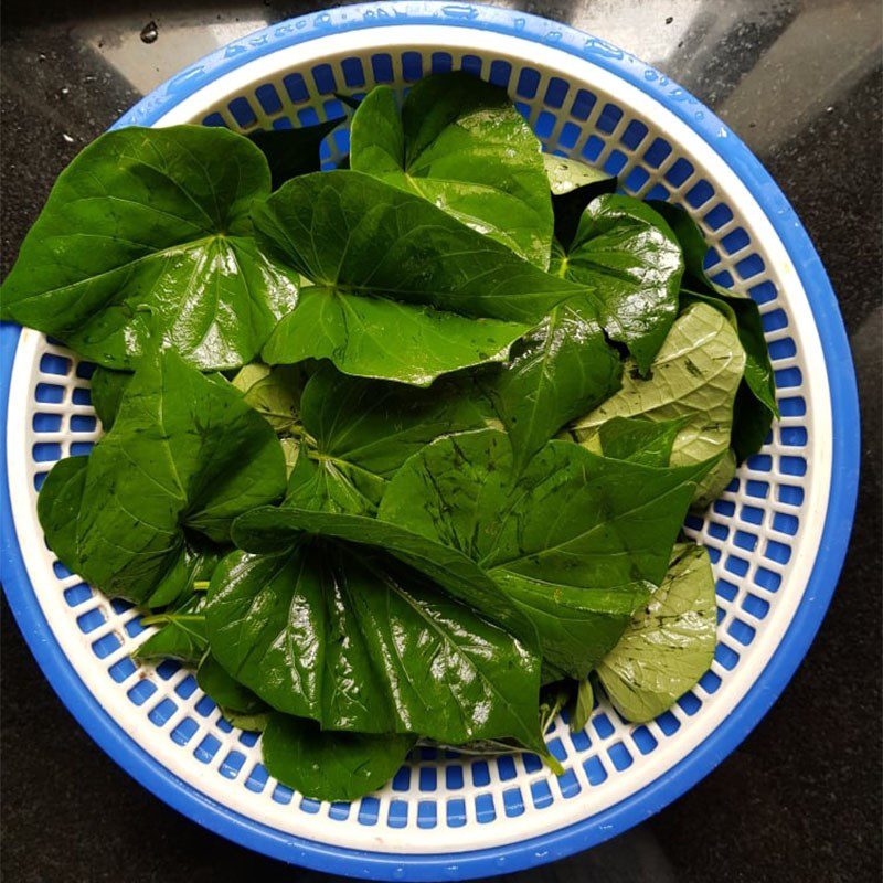 Step 2 Prepare the water spinach Water spinach soup with beef