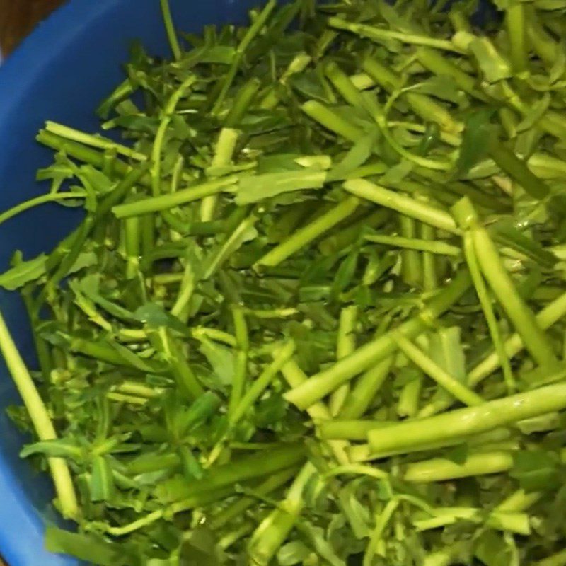 Step 2 Prepare rice paddy herb Snakehead fish steamed with rice paddy herb