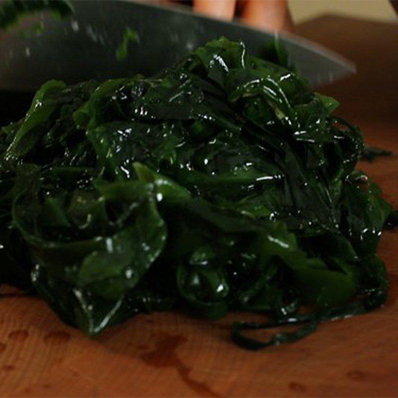 Step 2 Prepare the seaweed for Seaweed Soup