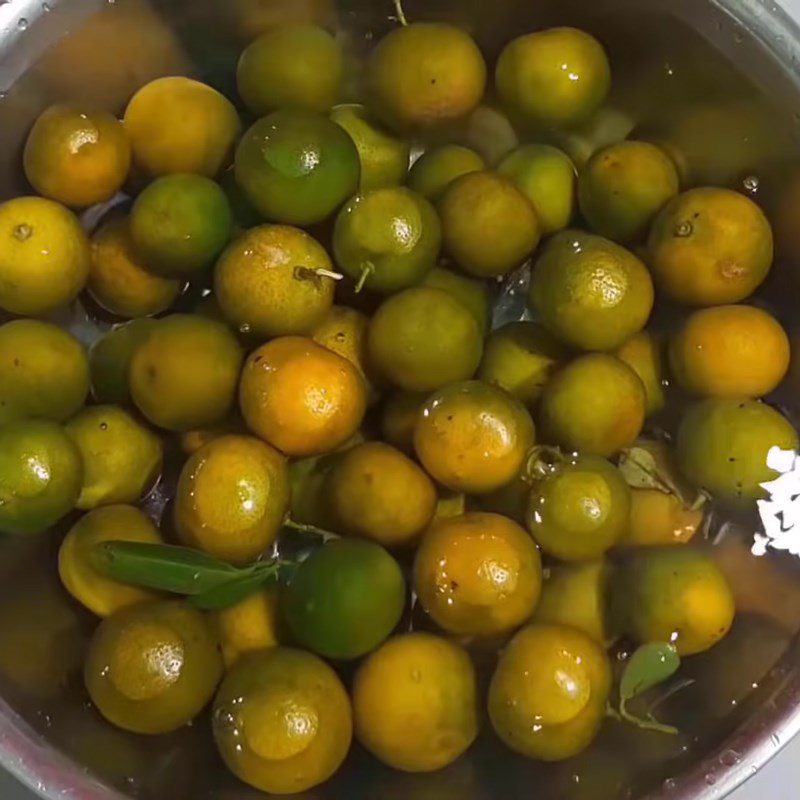 Step 1 Prepare kumquats Kumquat soaked in sugar