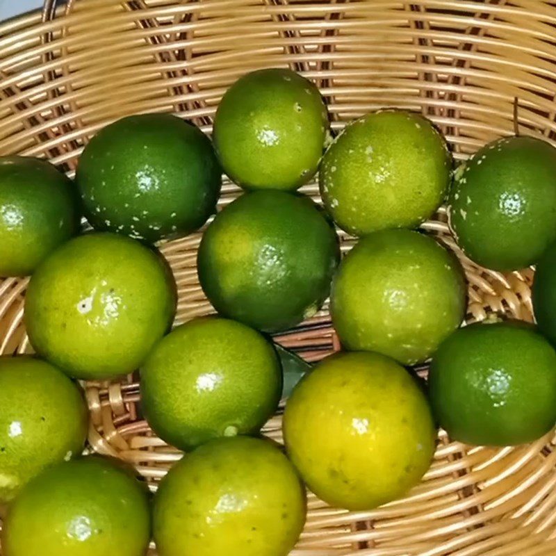 Step 1 Prepare the Kumquats for Honey-Soaked Kumquats