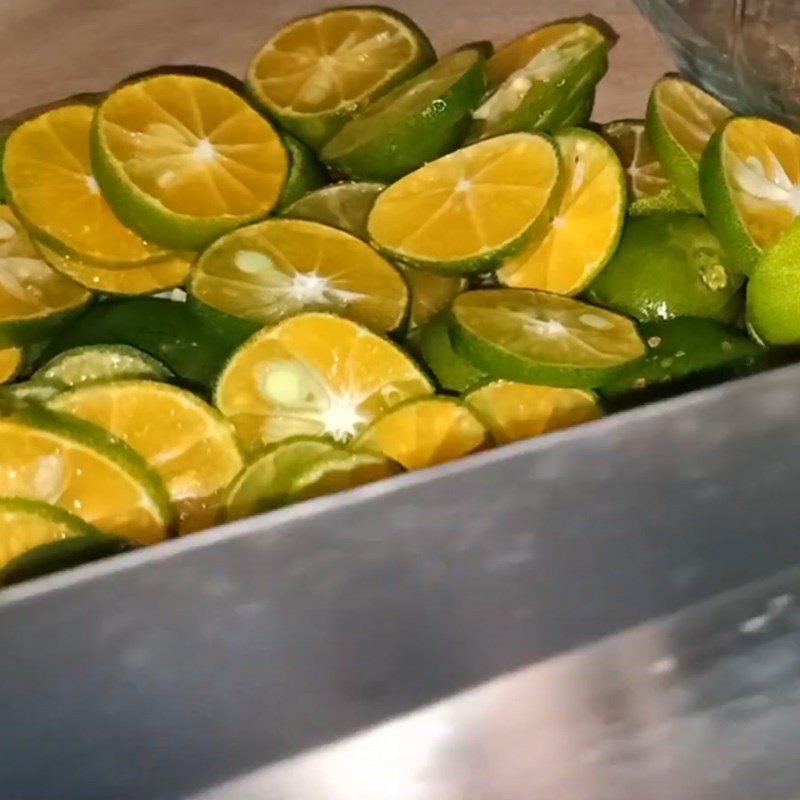 Step 1 Prepare the Kumquats for Honey-Soaked Kumquats