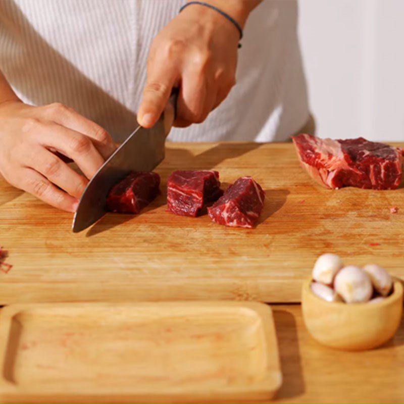 Step 1 Prepare beef for grilled beef with satay