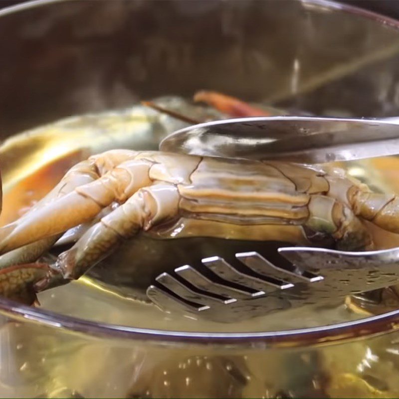 Step 1 Prepare crab meat Pork Bone Crab Soup